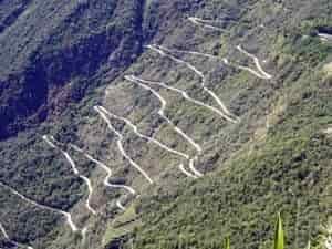 switchback trail zig zagging