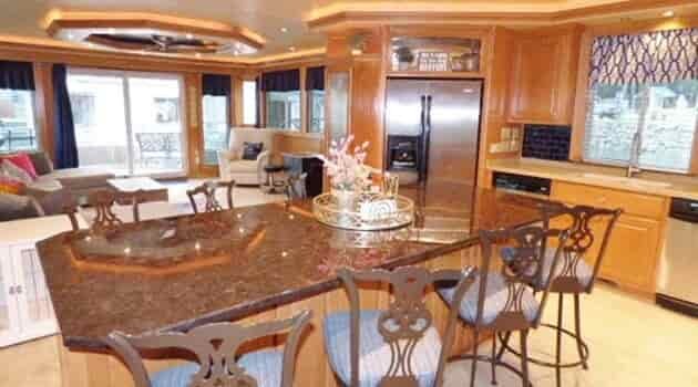 kitchen in houseboat