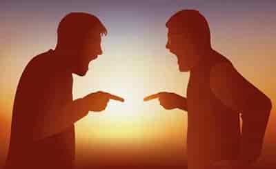 2 men arguing