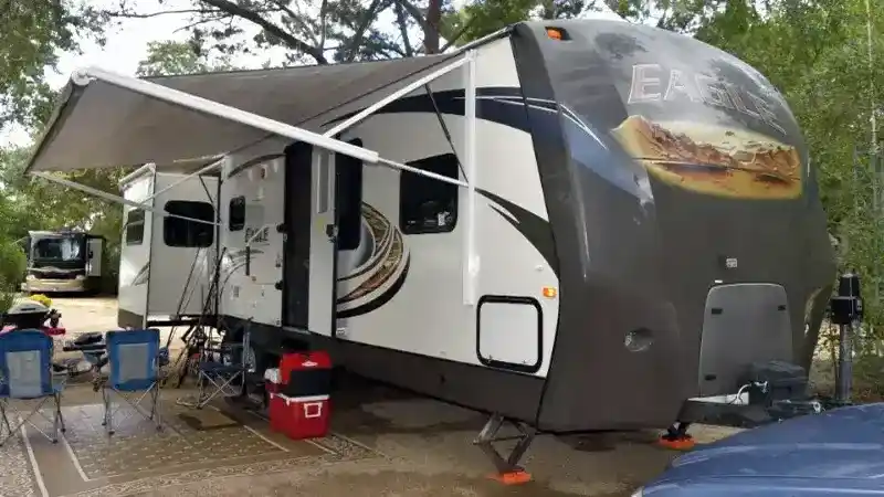 The 6 Most Effective Homemade RV Awning Cleaners