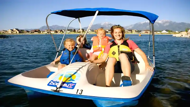 How Much Does a Paddle Boat Weigh