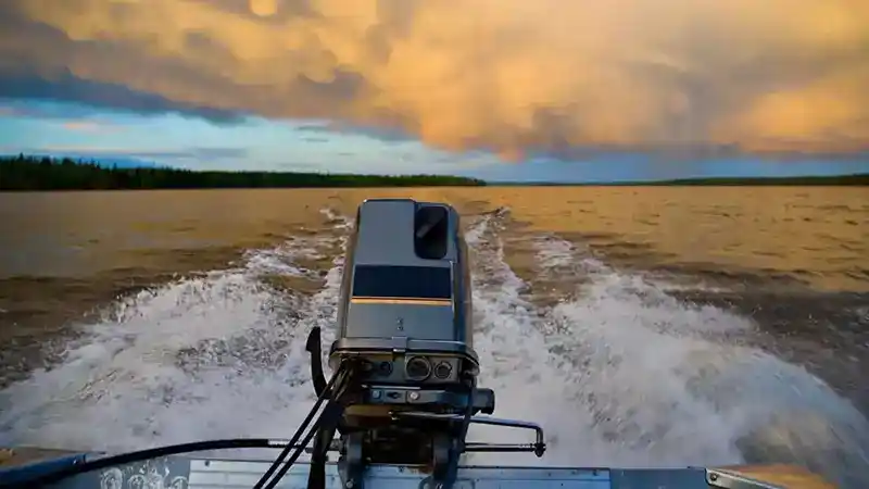 How Does a Jack Plate on a Boat Work?