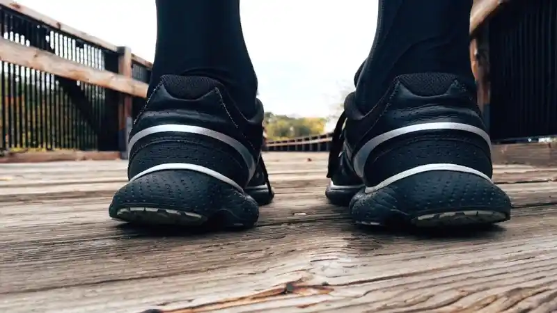 Best Walking Shoes for Men