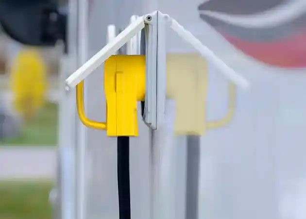Can You Run A 30 Amp RV On 20 Amp - guide
