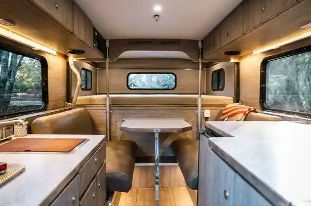 Alaskan 8.5 Cabover Camper