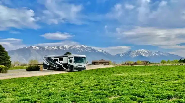 Experienced RV Travelers Use Harvest Hosts