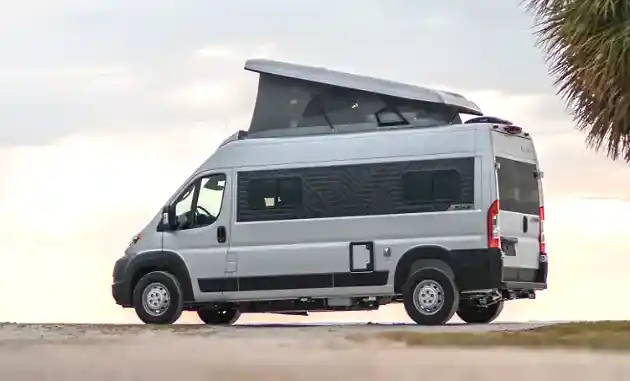 Winnebago Roam