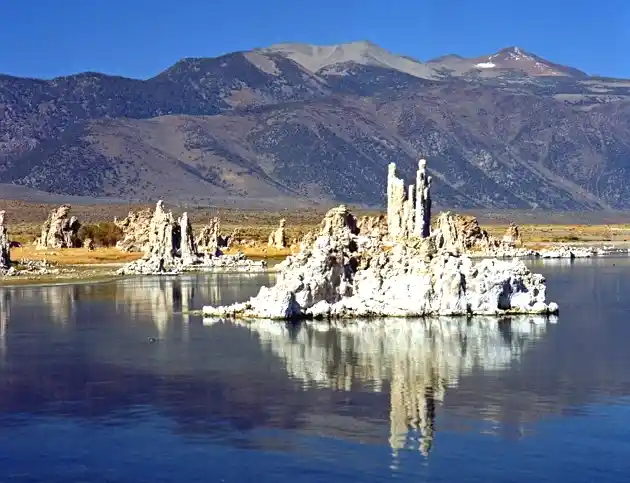 Can You Swim In Mono Lake - guide