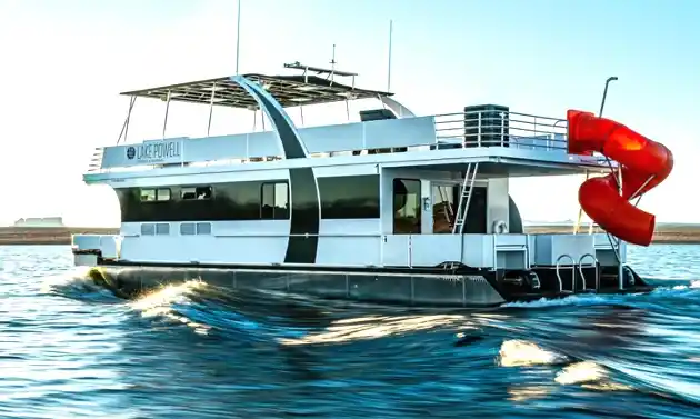 Houseboat buying guide