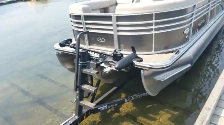 How Long Does A Pontoon Deck Last