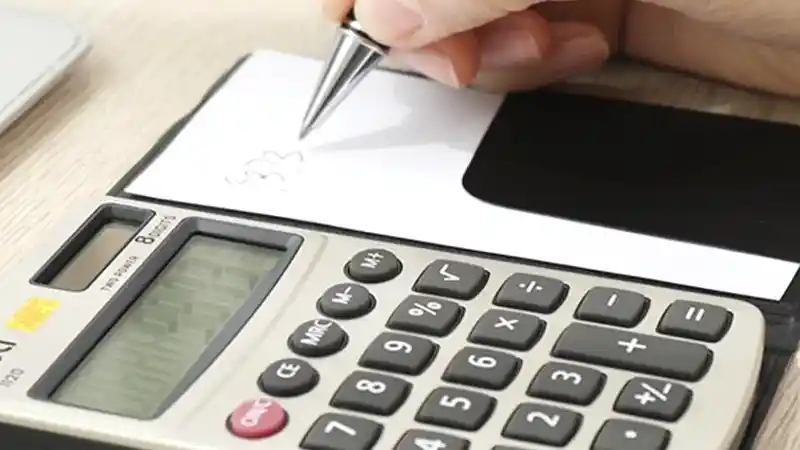 How Much Does It Cost To Maintain A Houseboat