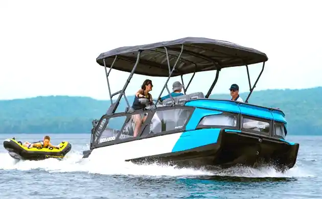 Are Pontoon Boats Safe - guide